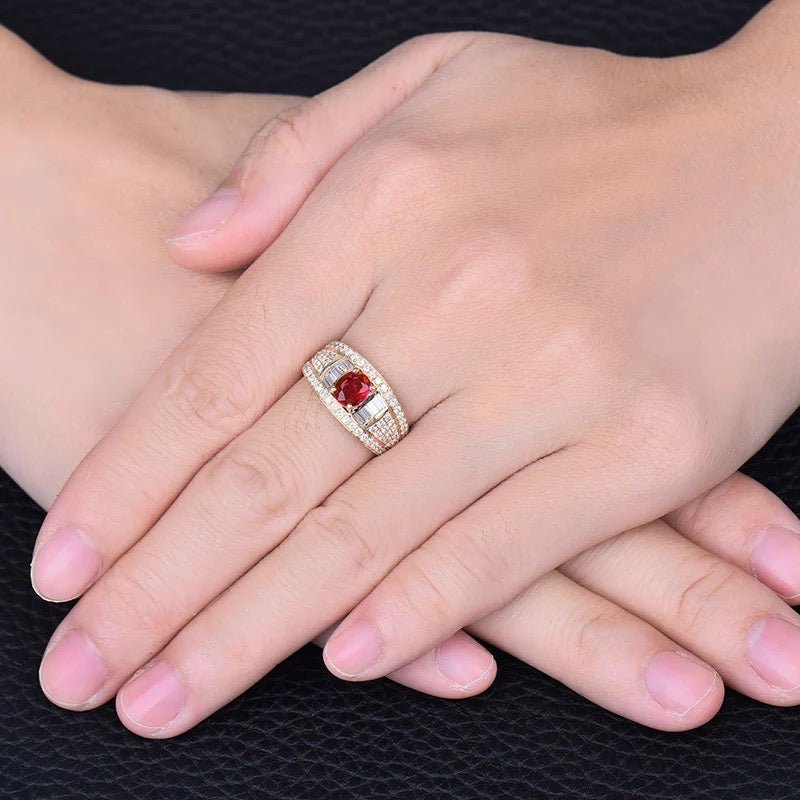 18Kt Yellow Gold Diamond 1.05 ct Ruby Ring