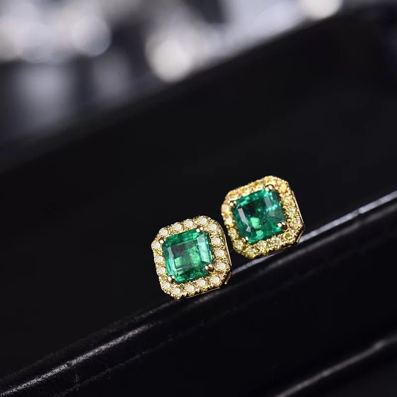 18Kt Yellow Gold Diamond 1.80 ct Emerald Stud Earrings