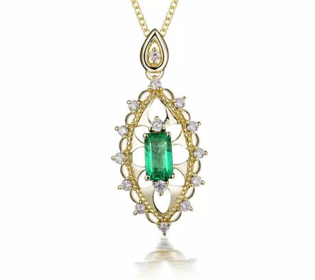 18kt Yellow Gold Diamonds 0.53 ct Emerald Pendant