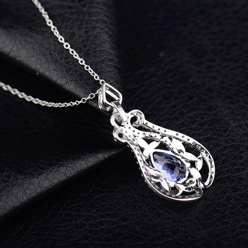 14Kt White Gold Diamonds 2.08 Tanzanite Pendant