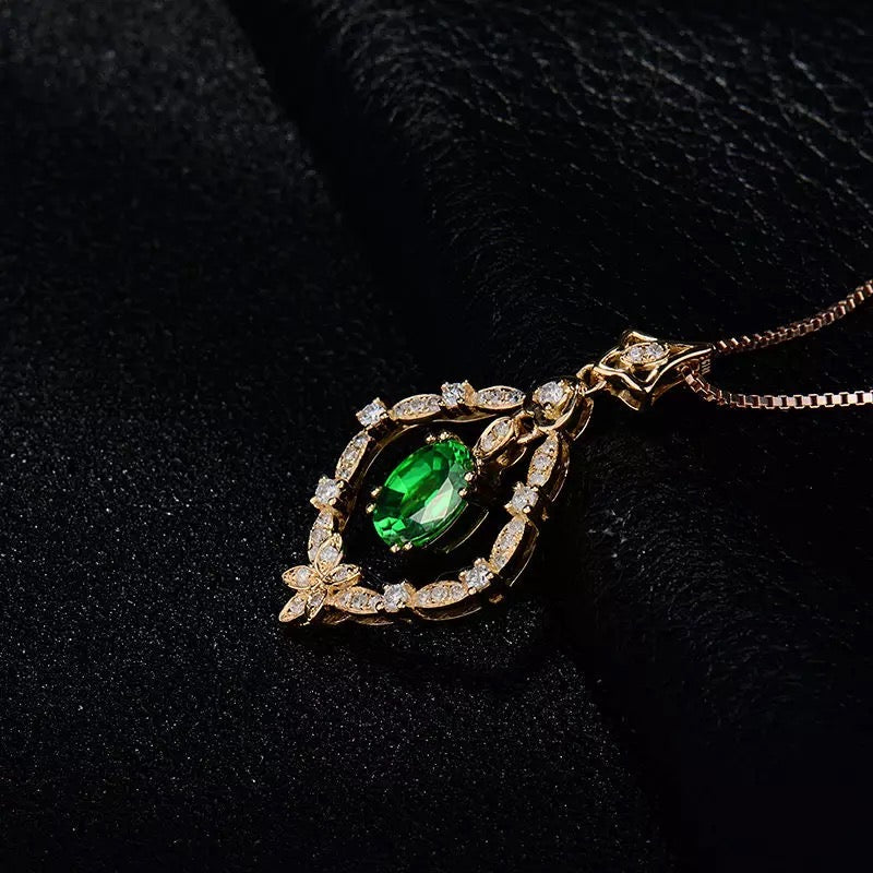 18Kt Yellow Gold Diamond 1.09 ct Tsavorite Pendant