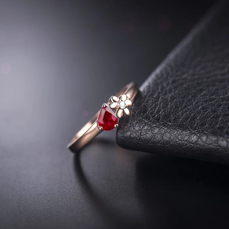 18Kt Rose Gold Diamond 0.40 ct Ruby Ring